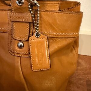 Coach 13732 Hampton Pleated Leather Hobo Satchel Shoulder Bag Purse Tote